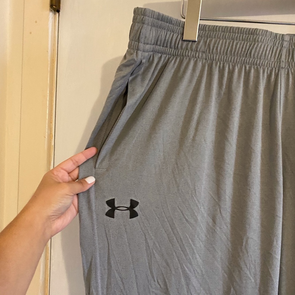 Under Armour - Picture 5 of 9